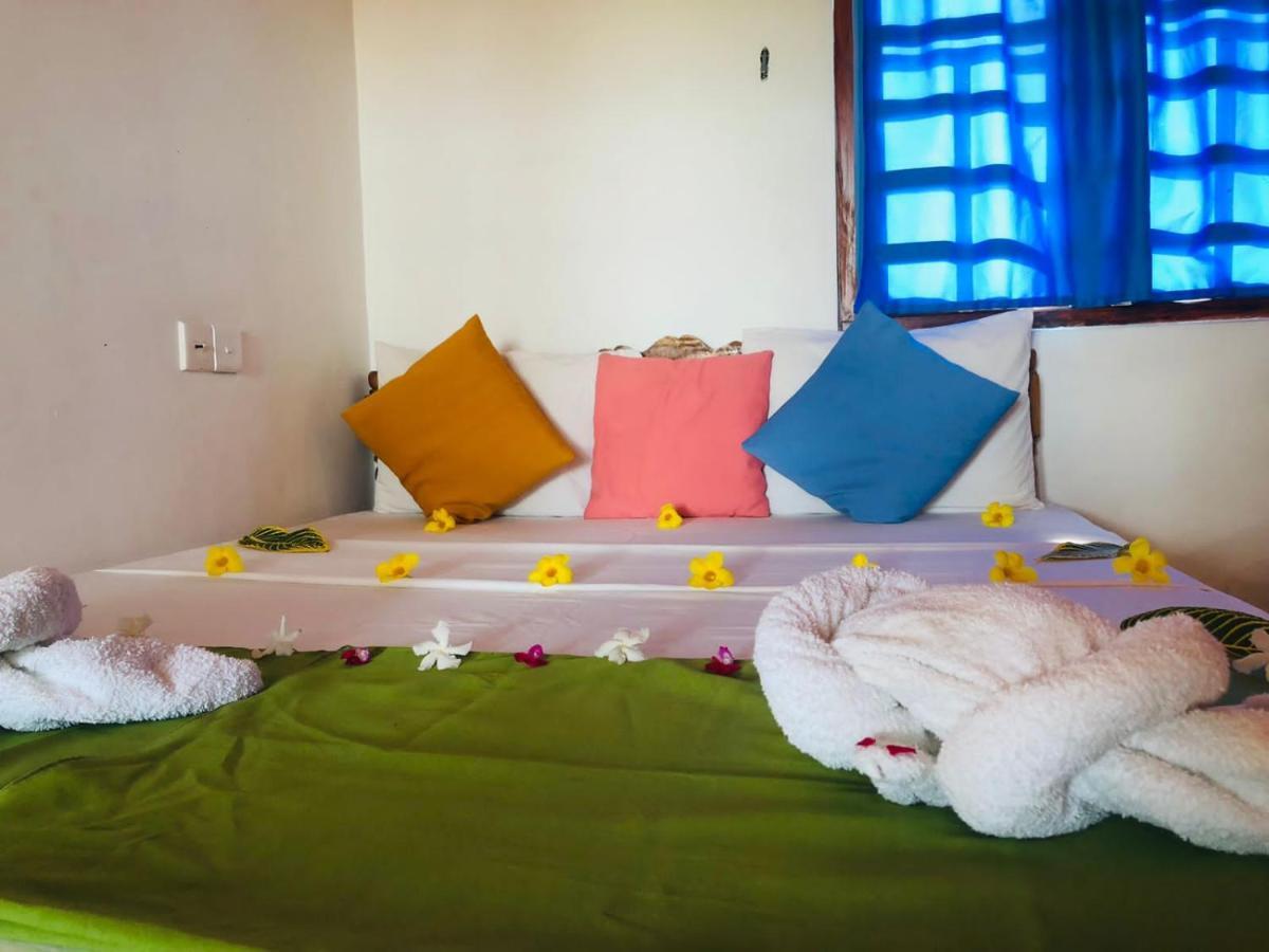 Rock Paradise Beach Hotel & Restaurent タンガラ エクステリア 写真